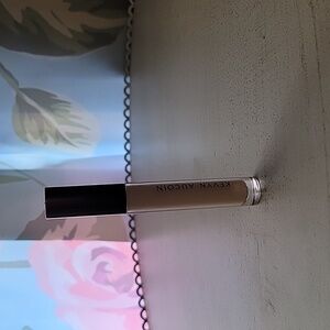 NEW Kevyn Aucoin The Etherealist Super Natural Concealer LIGHT
